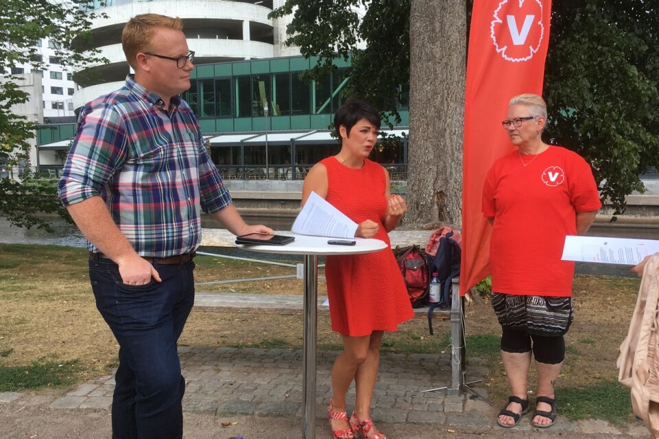 Under onsdagen presenterade Vänsterpartiet i Borås sitt kommunalpolitiska handlingsprogram. Fr v andranamnet på valsedeln, Stefan Lindborg, förstanamnet Ida Legnemark samt Anita Spjuth.