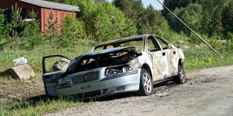 Personbil brann i Borås: ”Helt övertänd”