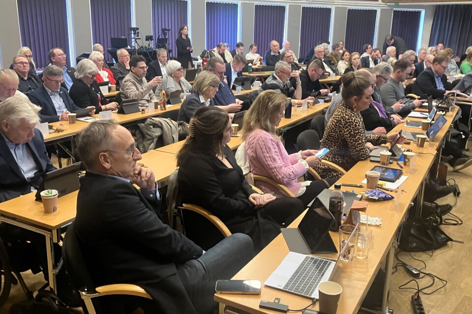 Regionfullmäktige sammanträdde i går i Mönsterås men lyckades inte nå enighet om cyckelvägarna i länet.