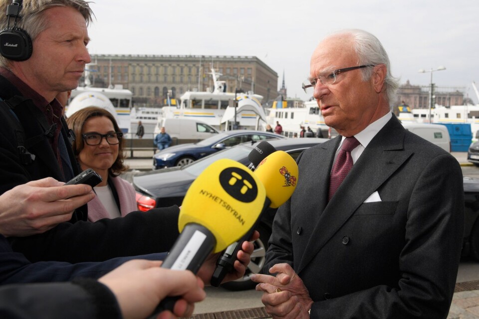 Svenska Akademiens högste beskyddare, kung Carl XVI Gustaf, uttalar sig nu om krisen i Akademien.