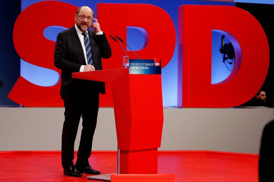 Tyska socialdemokraternas partiledare Martin Schulz fick i helgen med sig partikongressen på ännu en storkoalition med Angela Merkels CDU.