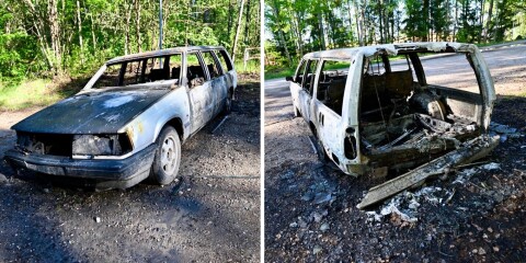 Parkerad bil tuttades fyr på i Osby – totalt utbränd