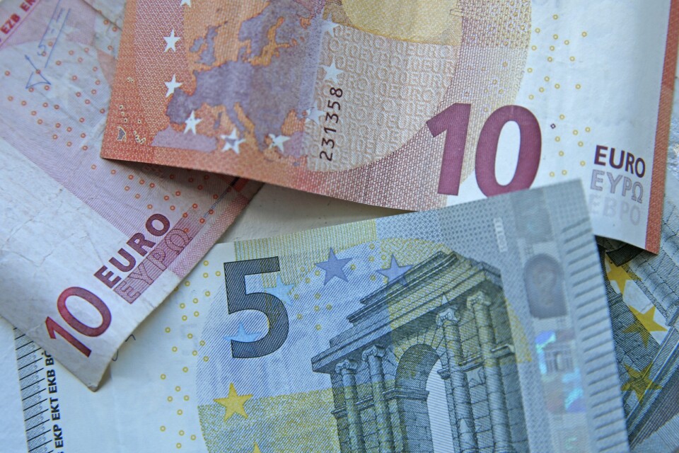 Dags för Sverige att inför euro som valuta.