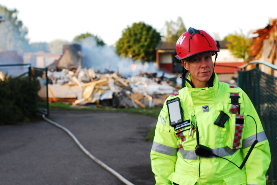 Camilla Andersson har varit räddningsledare under hela insatsen och går snart av sitt tolv timmar långa arbetspass.