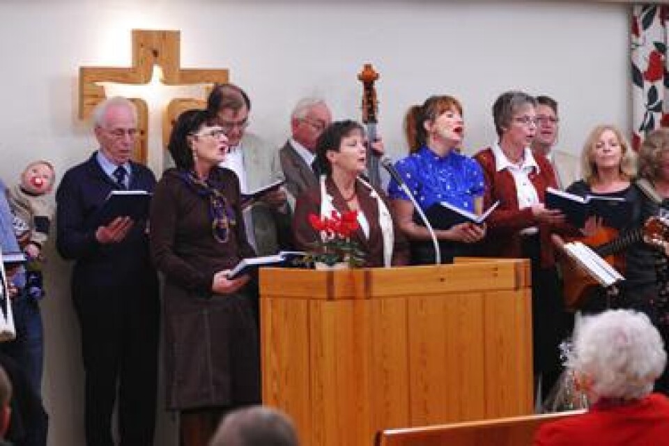 Lp-sångarna sjöng in den nya kyrkan på Näsby.