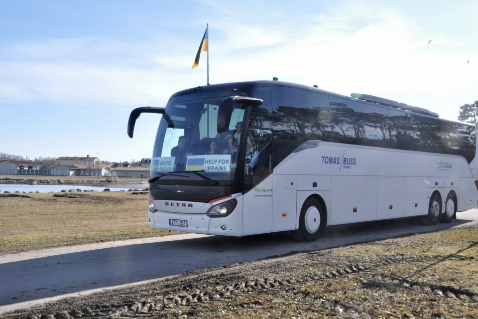 Buss med flyktingar från Ukraina anländer till Borgholm.