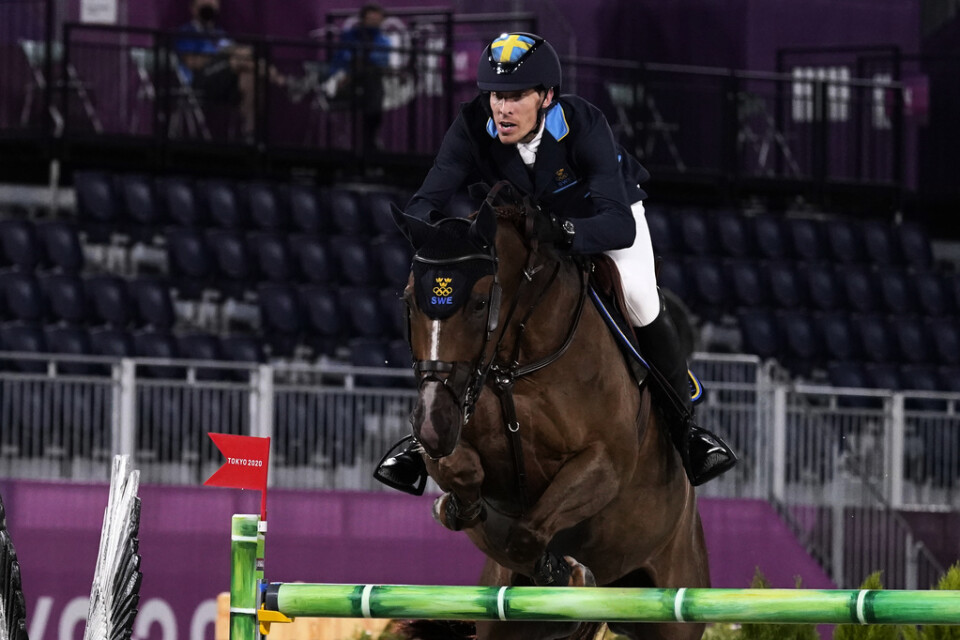 Henrik von Eckermann och hästen King Edward blev tvåa i Dohas grand prix på lördagen. Arkivbild.