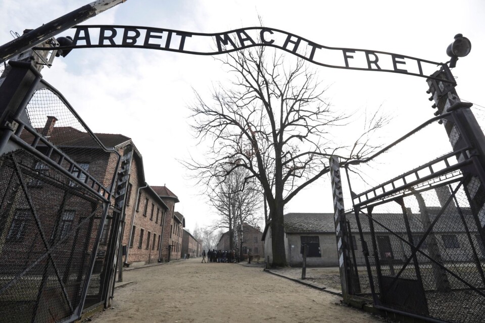 För 75 år sedan, den 2–3 augusti 1944 mördades tre tusen romer som hade förts samman i det som kallades ”zigenarlägret” i Auschwitz-Birkenau, skriver Kukkamariia Valtola Sjöberg.