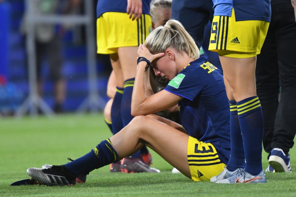 Sveriges Linda Sembrant deppar efter slutsignal i semifinalen mellan Nederländerna och Sverige på Stade de Lyon vid fotbolls-VM i Frankrike. Nederländerna vann med 1-0.