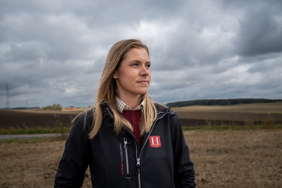 Anna Danielsson är är van att arbeta med både djur och växtodling. På sitt nya jobb får hon multiplicera allt med minst 10.