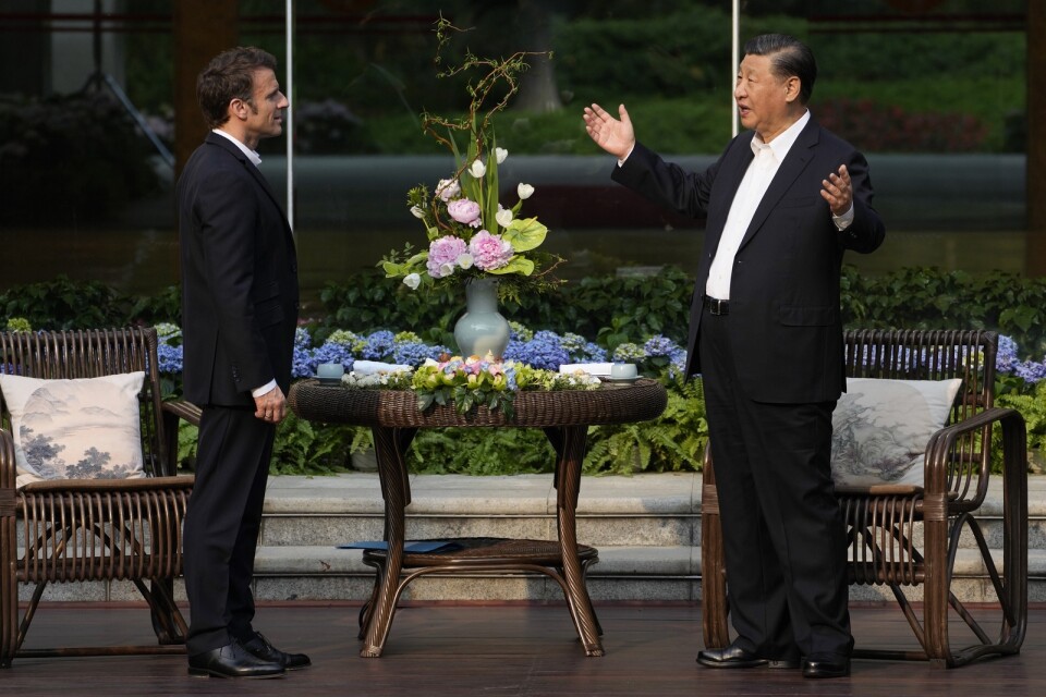 President Emmanuel Macron hos Kinas diktator Xi Jinping.