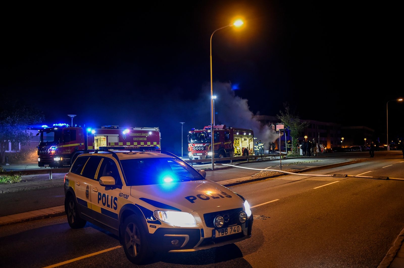 En kiosk i Näsby började brinna under natten.