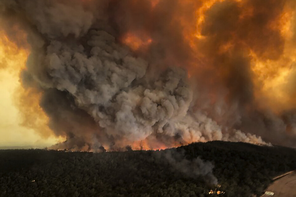 Tidigare studier har visat att mer än en miljon ton rök pumpades in i atmosfären under Australiens skogsbränder under slutet av 2019 och början av 2020. Arkivbild.