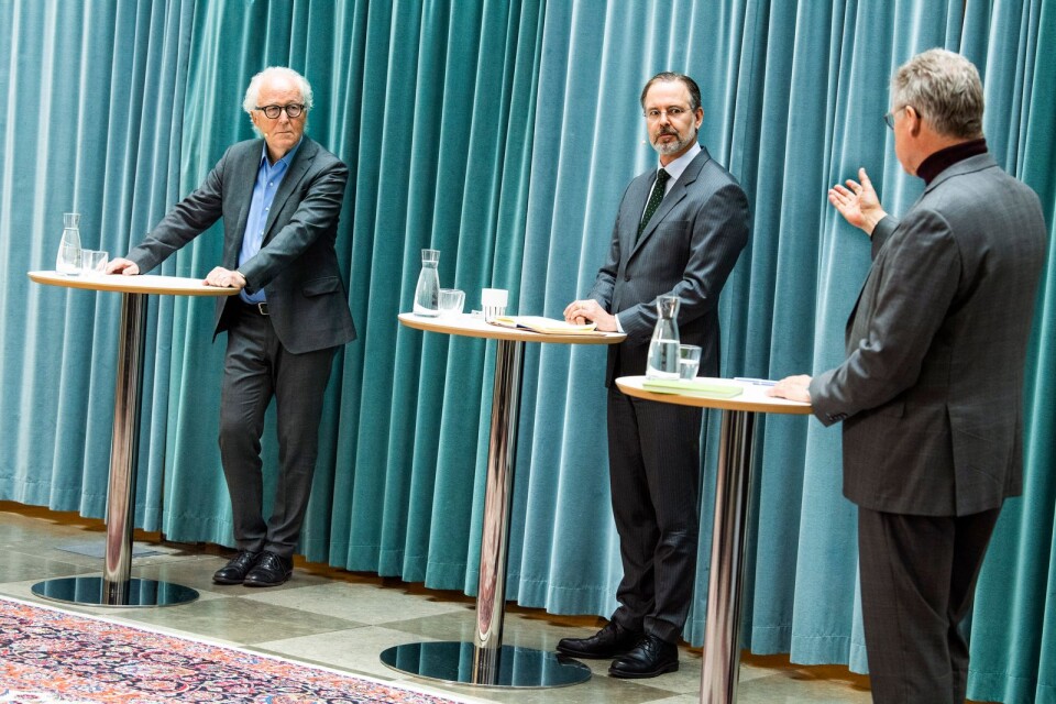 Bidragande till Omstartskommissionen är bland andra Lars Heikensten, Anders Borg och Klas Eklund som här deltar vid uppstarten.