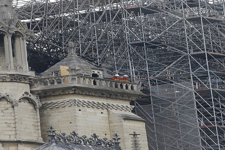 Efter branden i Notre-Dame strömmade löften om pengar till återuppbyggandet in. Men än så länge har inte de franska miljardärerna betalat vad de lovat. Arkivbild.