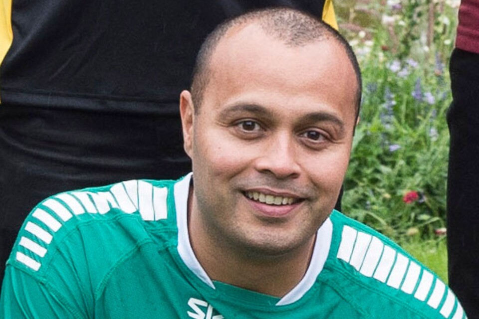 Hamed Khazrai – en gång i tiden spelare i Hästö IF – tränar nu allsvenska konkurrenten Torslanda.