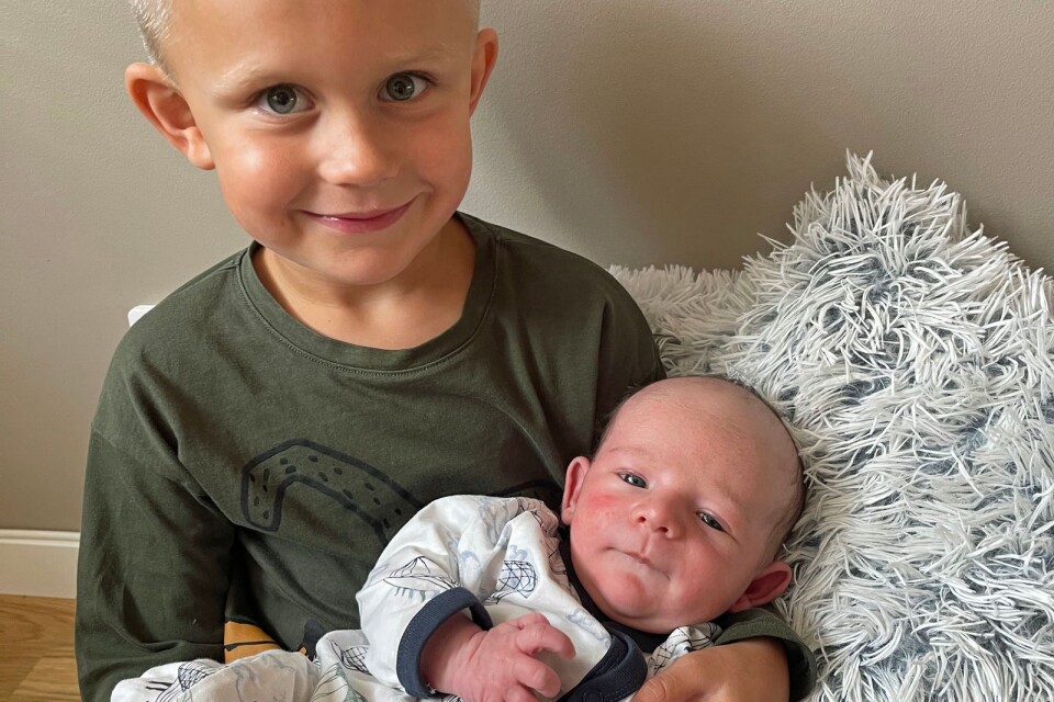 Annie Banérsson och Johan Magnusson, Nybro, fick den 12 augusti en son som heter Loui. Vikt 3570 g, längd 51 cm. Syskon: Liam.
