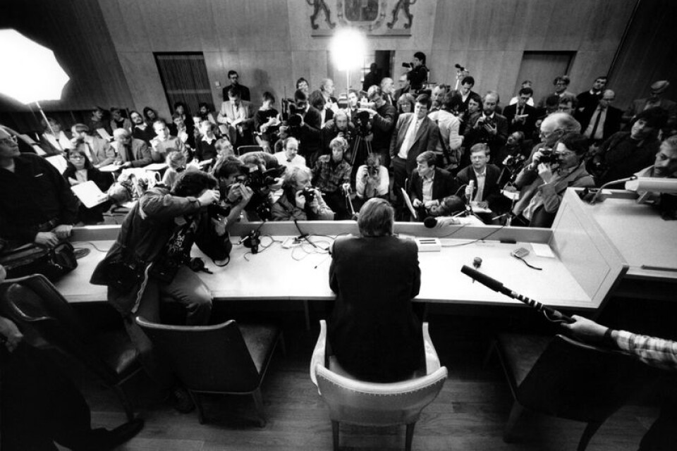 Presskonferensen 5 december 1985 då Thorbjörn Fälldin meddelade sin avgång som ordförande i Centerpartiet.