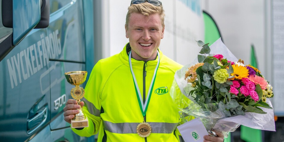Elis, 20, från Nybro vann yrkes-SM för lastbilsförare: ”Fantastiskt”