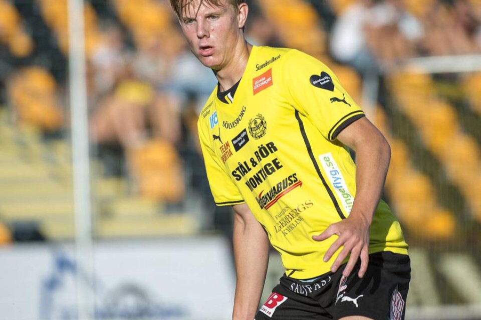 Debutant. Erik Björkander gjorde sin första match från start i Mjällby.
