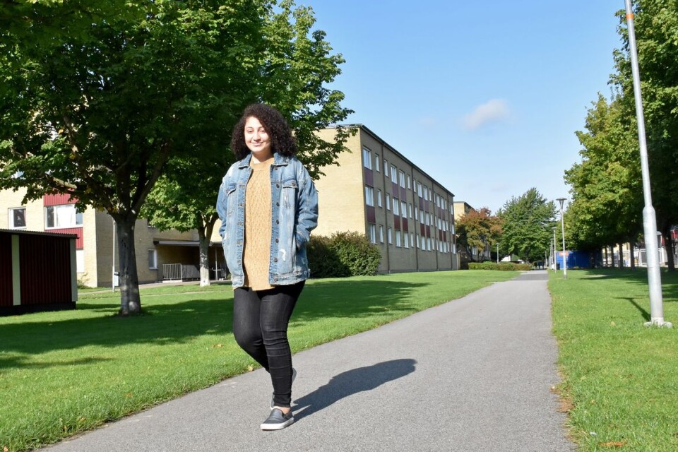 Rania Herzallah lives with her family at Gamlegården. She finished the IB programme with good grades. But without a residence permit she must pay  to go to university or college.