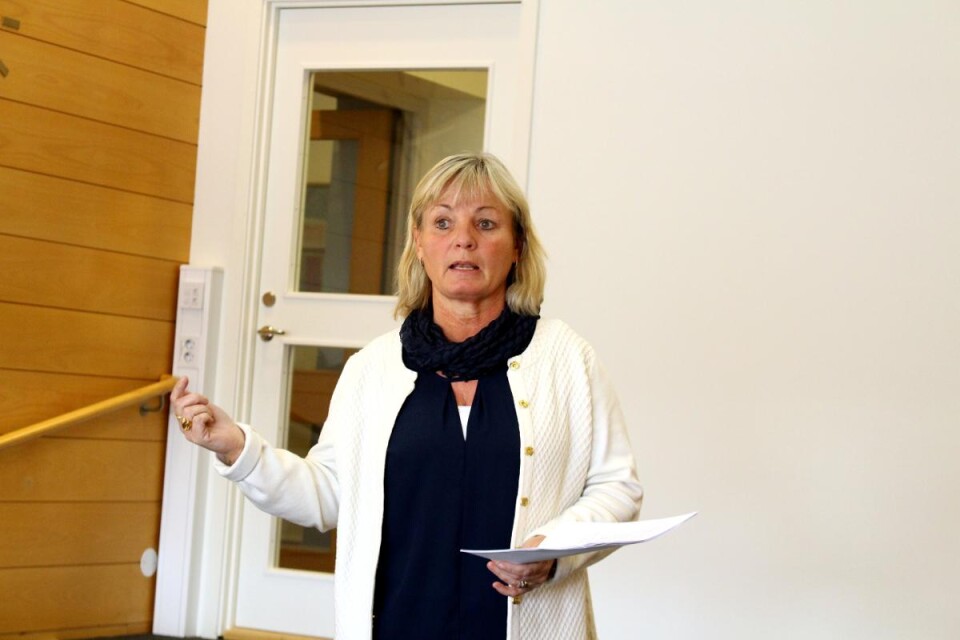 Kommundirektör Annette Andersson har bett om ursäkt för att fel personal vaccinerats.