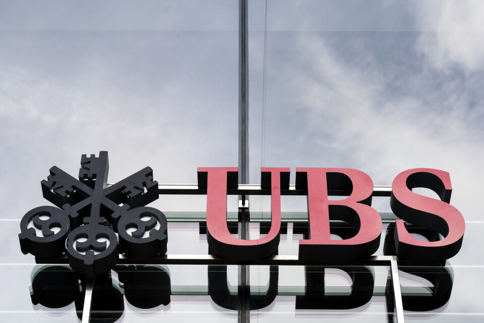 UBS tar ut avgifter på stora insättningar från och med i sommar. Arkivbild