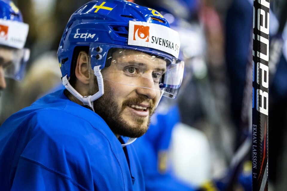 Oliver Ekman Larsson vill spela klart NHL:s grundserie. Arkivbild.