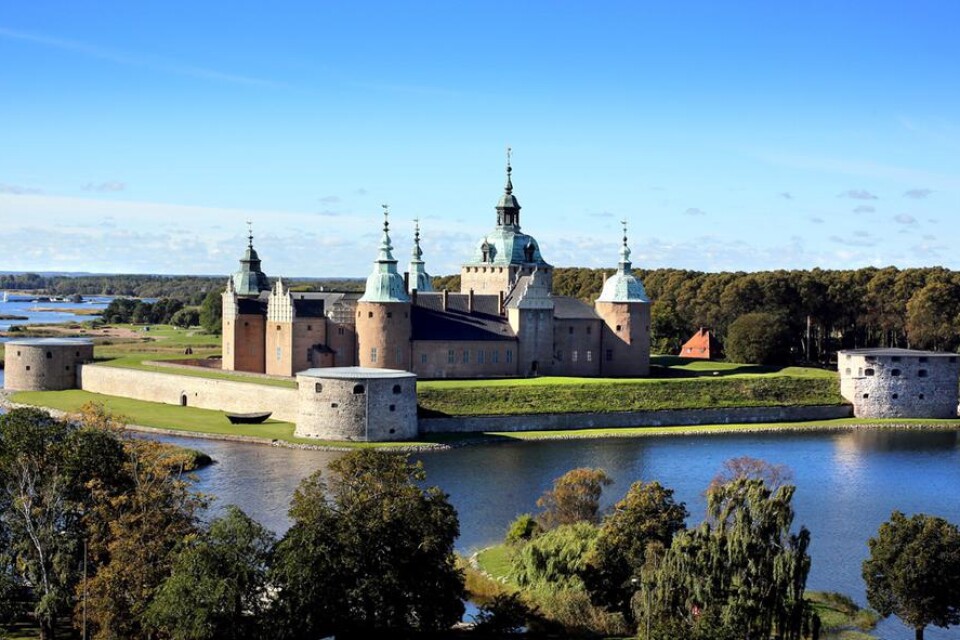 "I Kalmar satt man och glodde på sitt slott och trodde att man levde i den bästa av världar.”