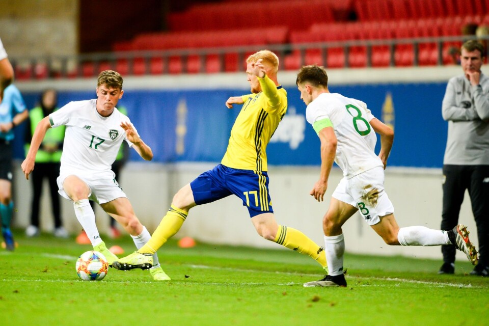 Nils Fröling fick 25 minuters speltid i U21-landslaget när Sverige slog Luxemburg med 3–0.