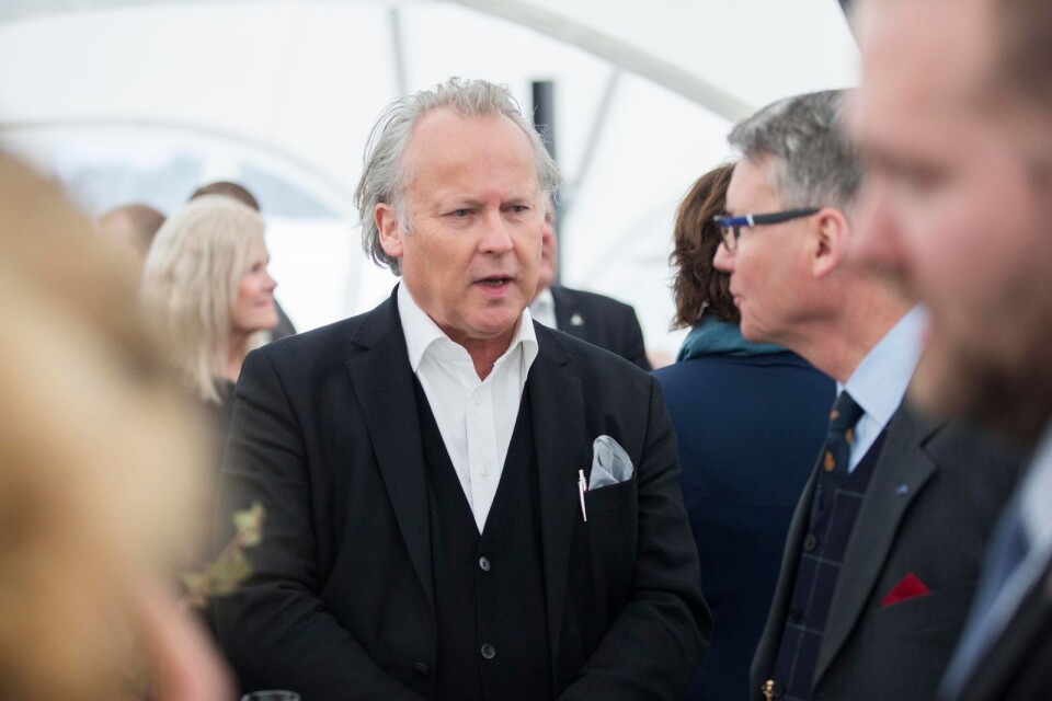 Senast i förra veckan representerade Klas Östergren Svenska Akademien under invigningen av Dag Hammarskjölds Backåkra.