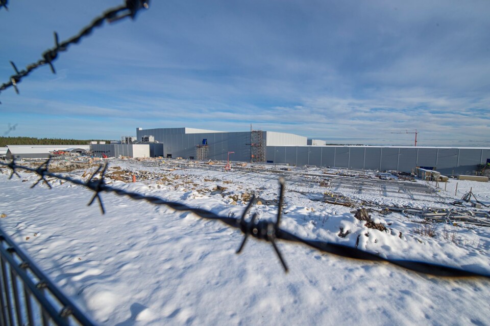 Northvolts fabrik i Skellefteå är under uppbyggnad. Det är en anläggning i den här storleken som eventuellt kan placeras i Lockryd, strax söder om Ulricehamns kommun.