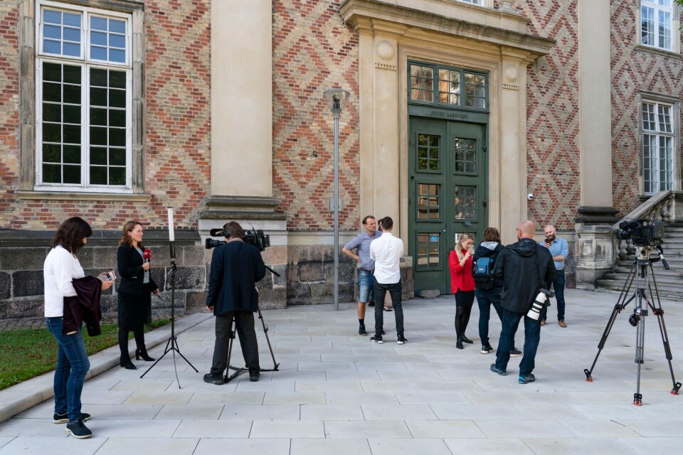Media utanför till Østre landsret i Köpenhamn.