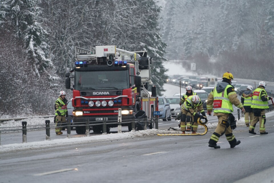 En trafikolycka på väg 25 mellan Växjö och Alvesta fick trafiken att stanna upp.