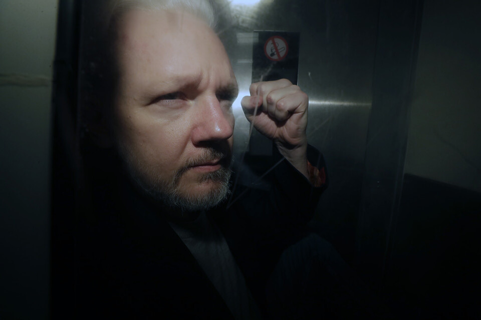 Wikileaksgrundaren Julian Assange efter domstolsförhandlingar i London i maj i år. Arkivbild.