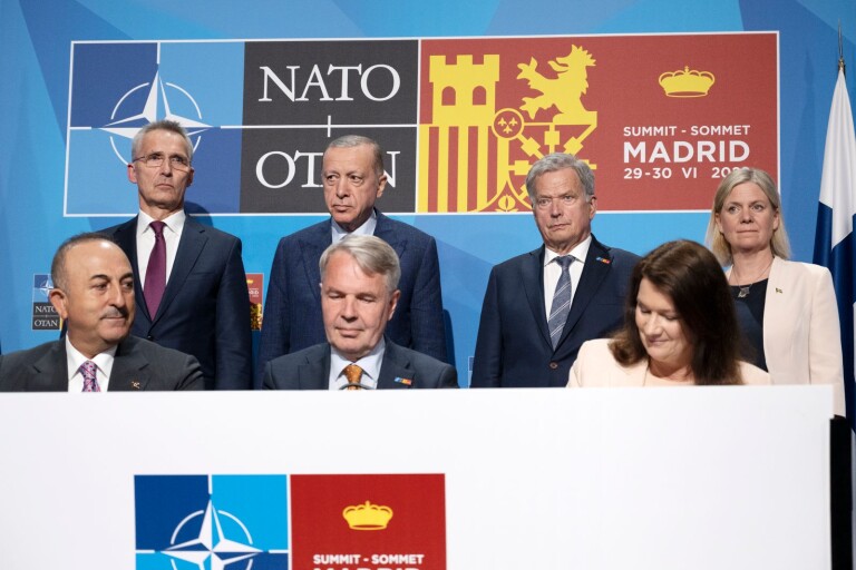 Inte vackraste vägen in i Nato