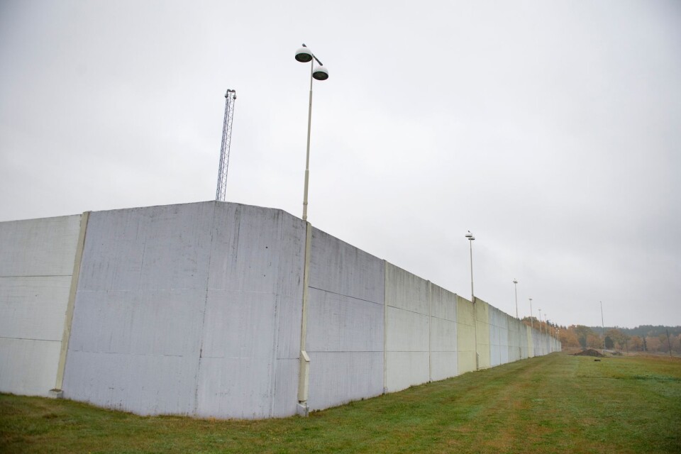 Planerna för ett av Sveriges största fängelser med murar på åtta meter och fängelsebyggnader upp till 22 meter väcker känslor, skriver representanter för Fängelsefritt Trelleborg.