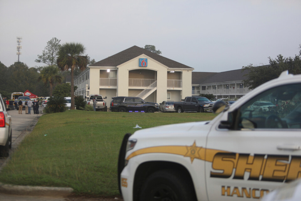 Motellet där en kvinna sköt ihjäl två poliser tidigt på onsdagsmorgonen.