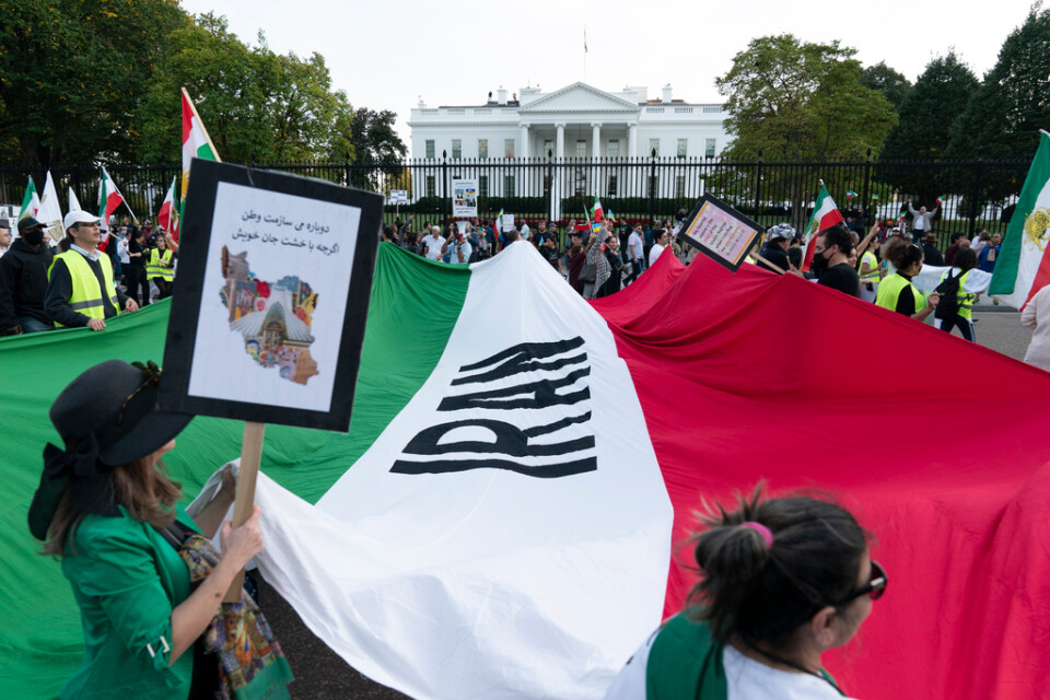 Bild från en stöddemonstration för de iranska demonstranterna i Washington i oktober.