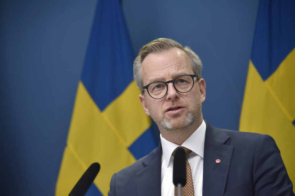 Finansminister Mikael Damberg (S) ger besked om förlängt och höjt stöd till företagen. Arkivbild.