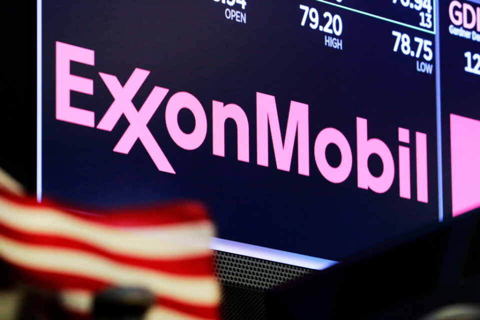 Oljekoncernen Exxon Mobil överväger neddragningar. Arkivbild.