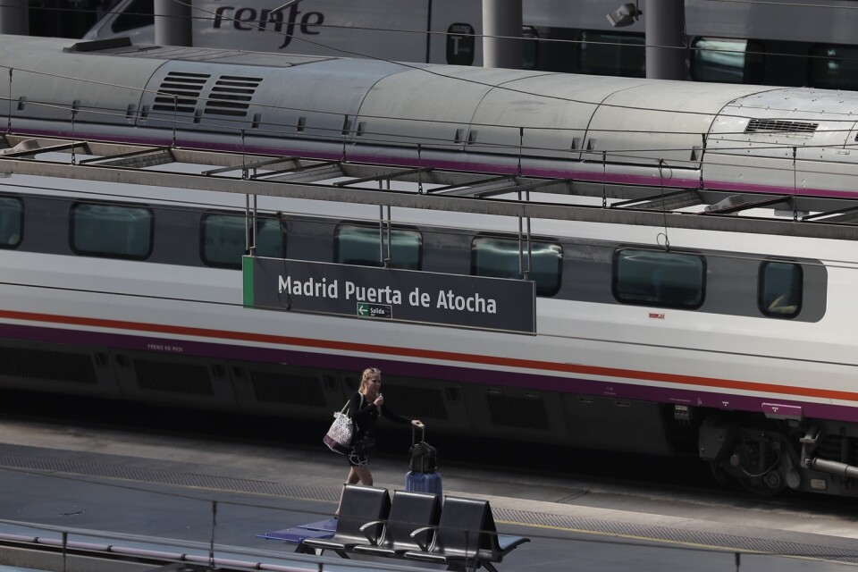Den statliga spanska järnvägen får nio miljarder för att klara krisen. Arkivbild.