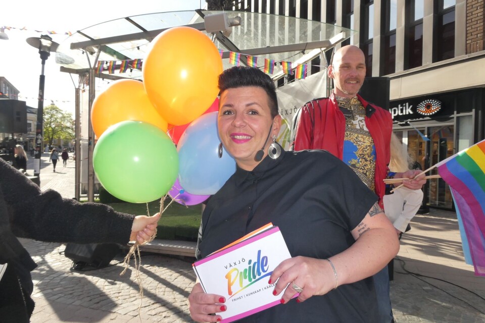 Växjö Pride sätter ton, tar ställning och lyfter upp HBTQ- frågorna, betonade Suzana Mocevic, ordförande i Växjö Pride.