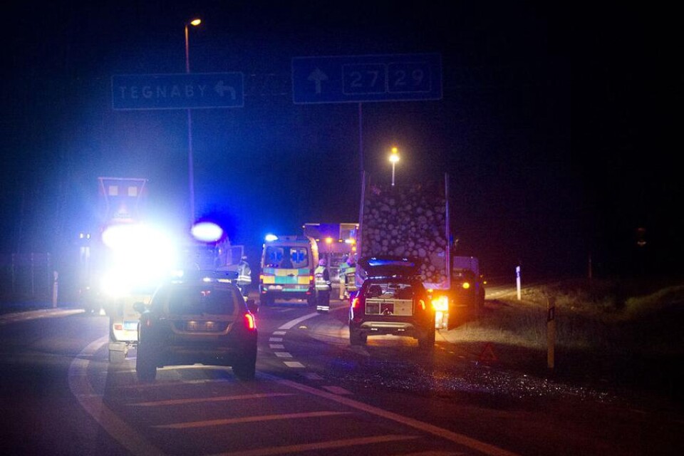 Olyckan inträffade på väg 27 vid södra avfarten mot Tegnaby.