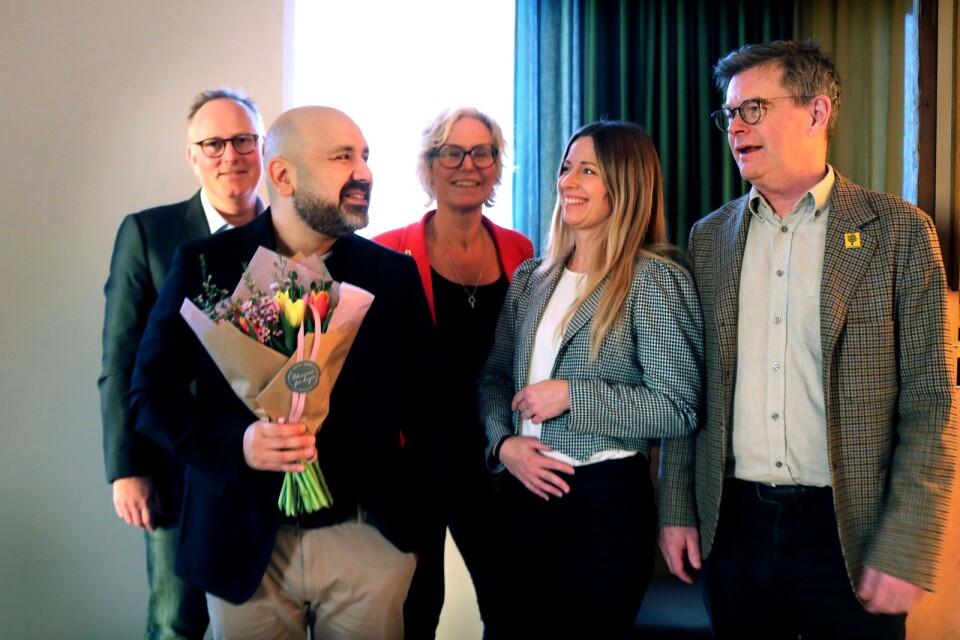 Matematikern Björn Lindenberg fick Linnéstipendiet 2024. Han gratulerades av juryn, som bestod av bland andra Johan Persson (S), Malin Lauber (S), Jane Wågsäter från Länsförsäkringar och Peter Aronsson, rektor på Linnéuniversitetet.