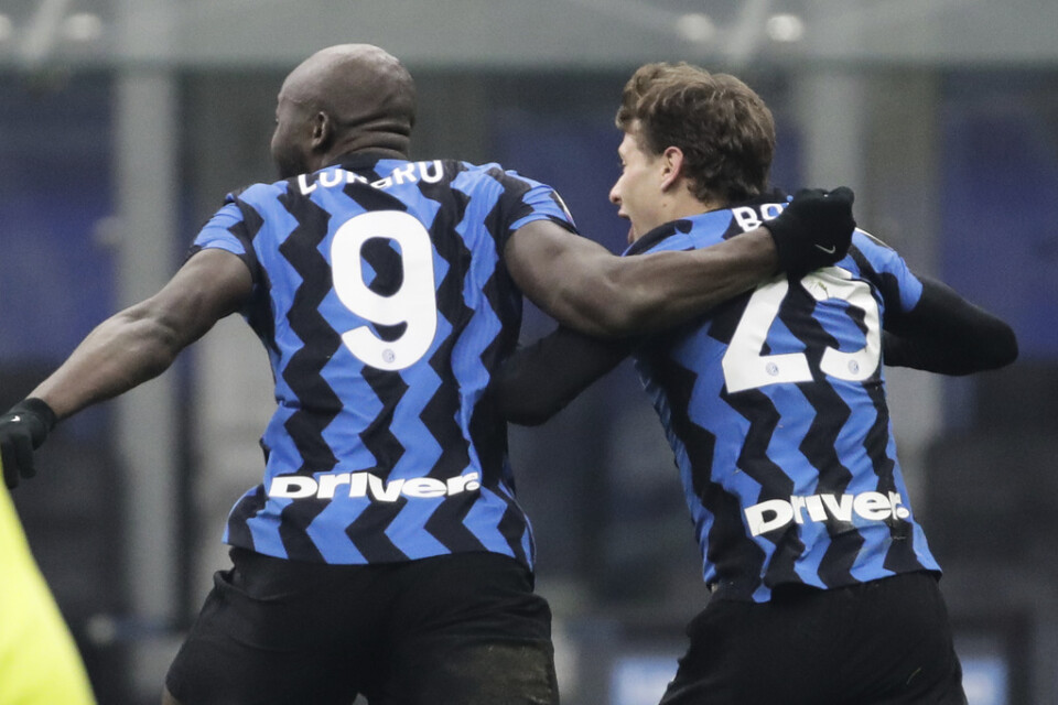 Inter vann Serie A-matchen mot Juventus med 2–0.