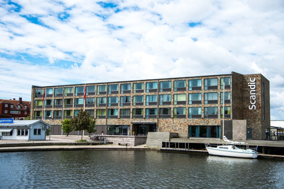 Hotell Scandic i Karlskrona klarar inte gränsen tre meter över medelvattenstånd, enligt signaturen Undrande.