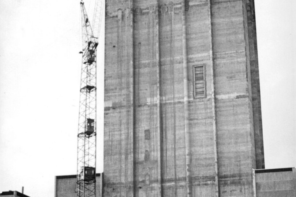 Marvikenverket. Kärnkraftverket Marviken på Vikbolandet öster om Norrköping var i stora delar färdigställt 1968, men stängdes definitivt 1970 utan att ha laddats med bränsle eller levererat någon elkraft.