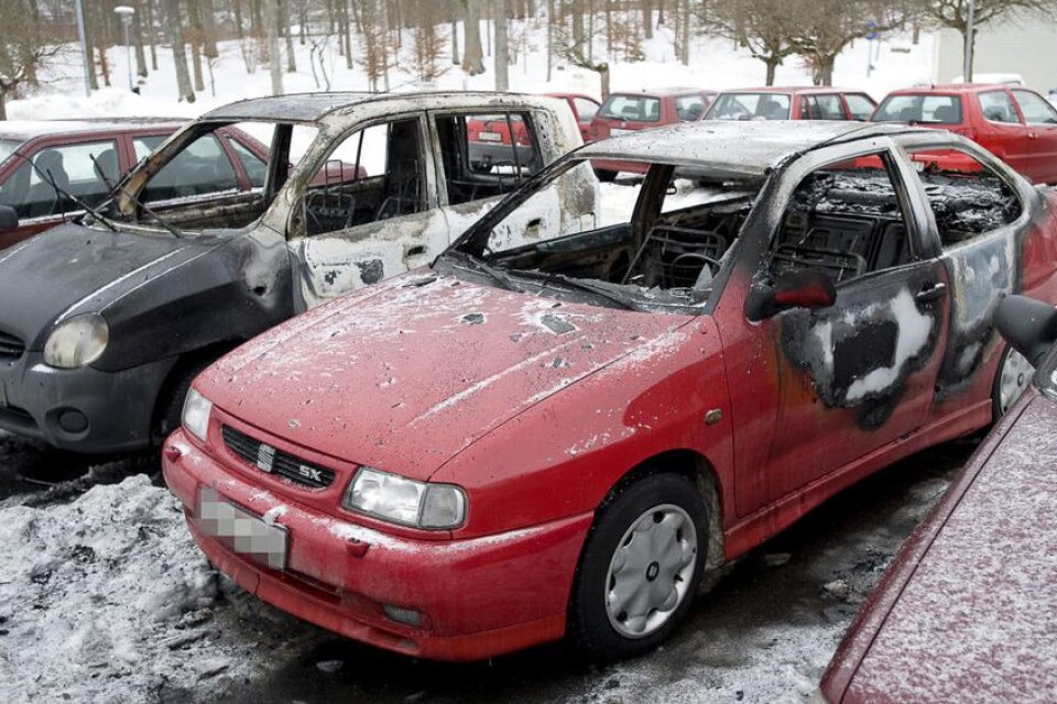 Den 18 februari blev tre bilar utbrända och ytterligare tre brandskadades på Teleborg.Foto: Lena Gunnarsson
