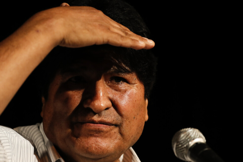 Bolivias tidigare president Evo Morales befinner sig för närvarande i Argentina där han har "permanent flyktingstatus". Bilden är från en presskonferens den 17 december.